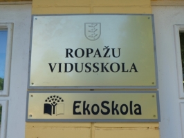 Ropažu vidusskola