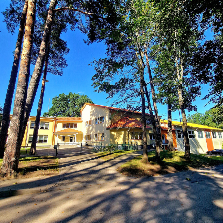 zakumuizas skola