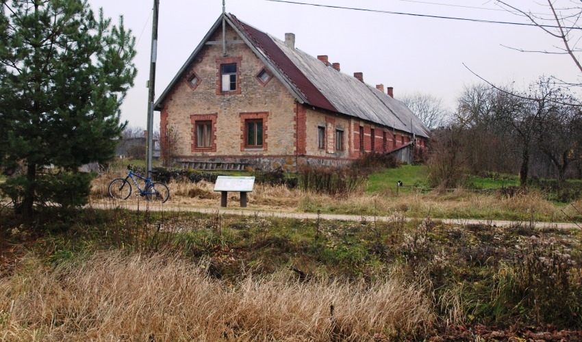 Ropažu draudzes skola