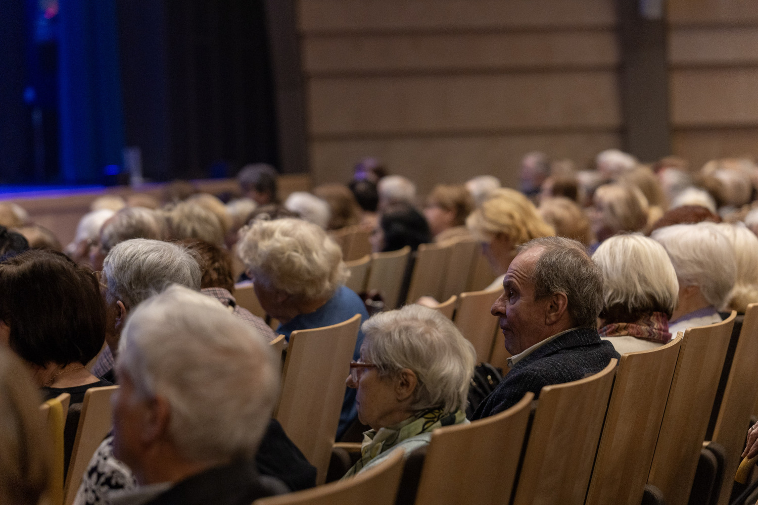 Ziemassvētku koncerts "Lūk, tādiem jābūt Ziemassvētkiem!" novada senioriem