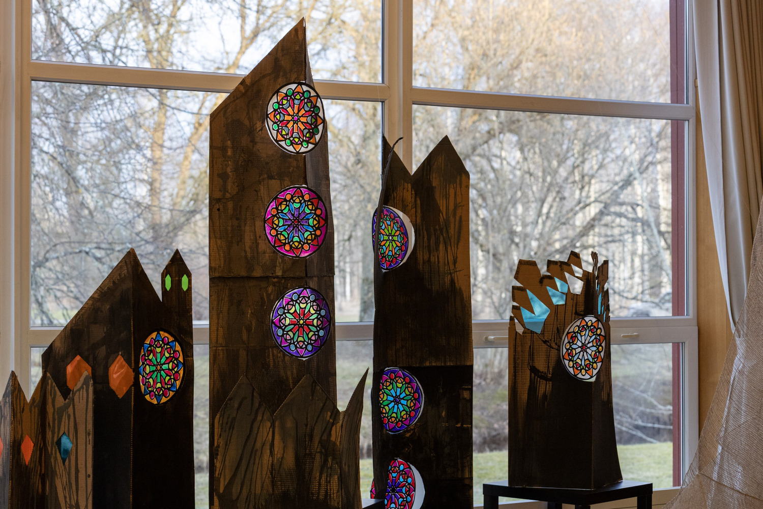  "Draugi vienas upes krastos" 