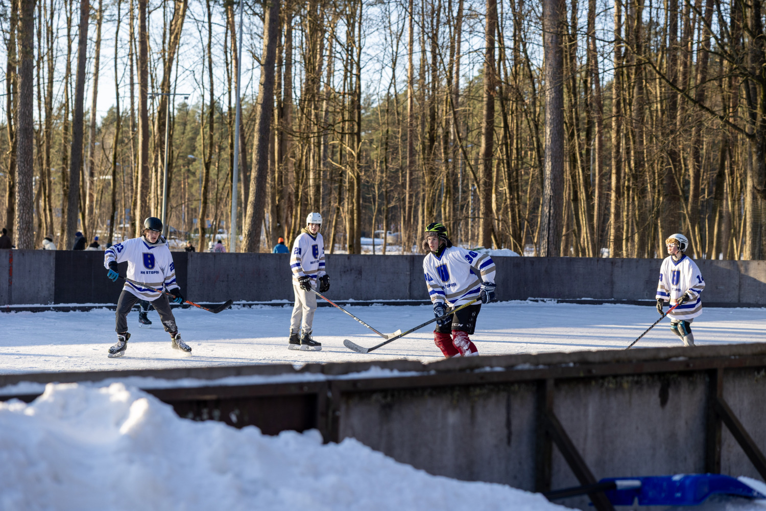 4x4 hokeja turnīrs Ulbrokā