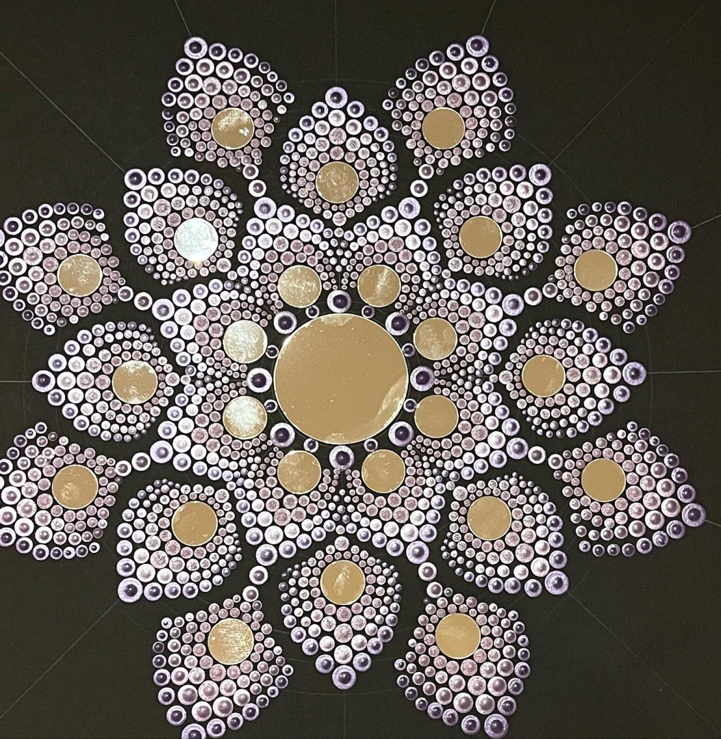 Baibas Balodes mandalu izstāde “Dzīvības zieds” Vangažu pilsētas bibliotēkā