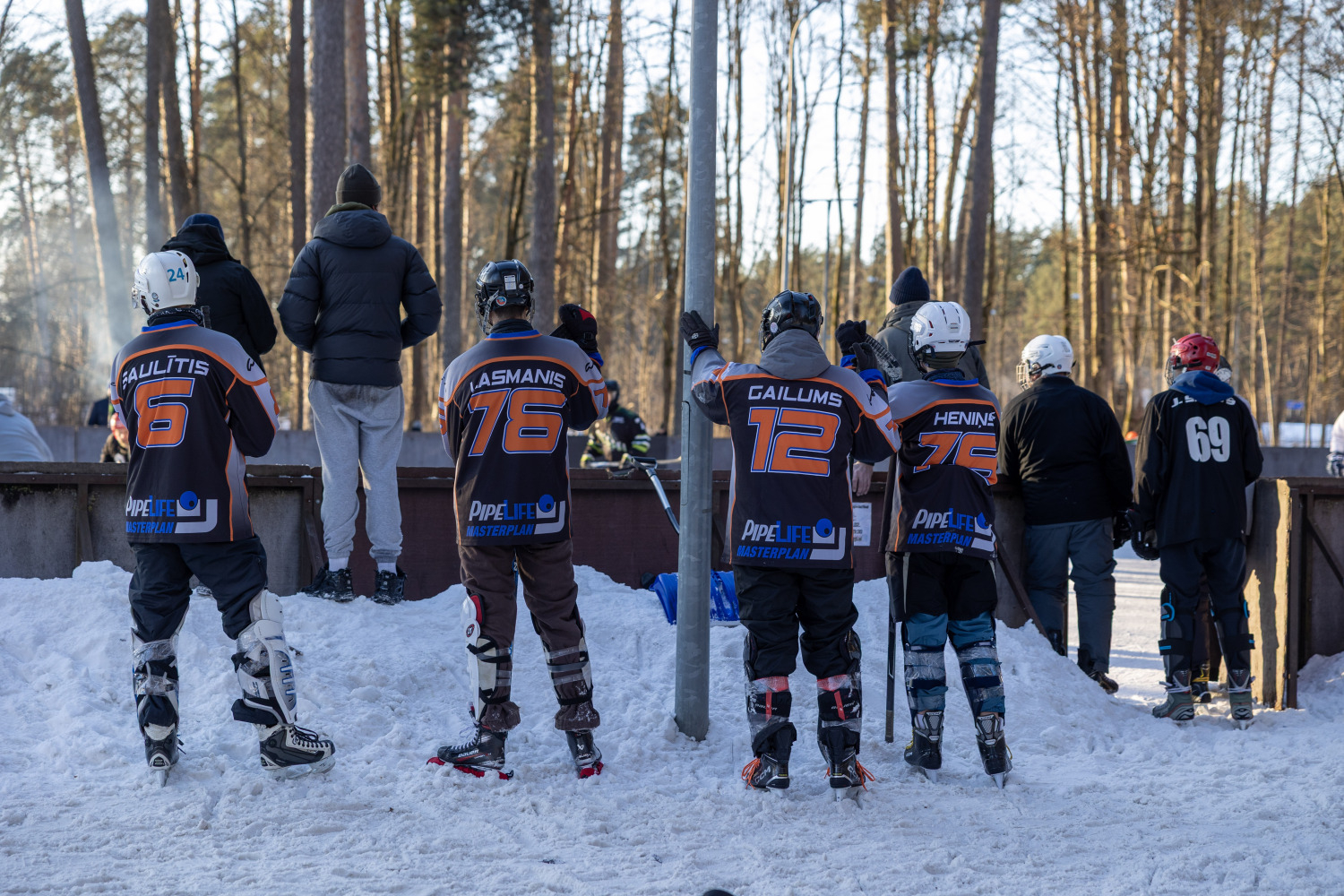 4x4 hokeja turnīrs Ulbrokā
