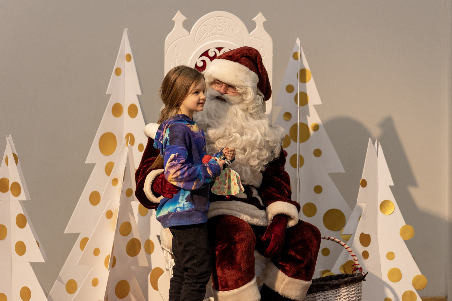 Ziemassvētku tirdziņš un sporta aktivitātes Ropažos