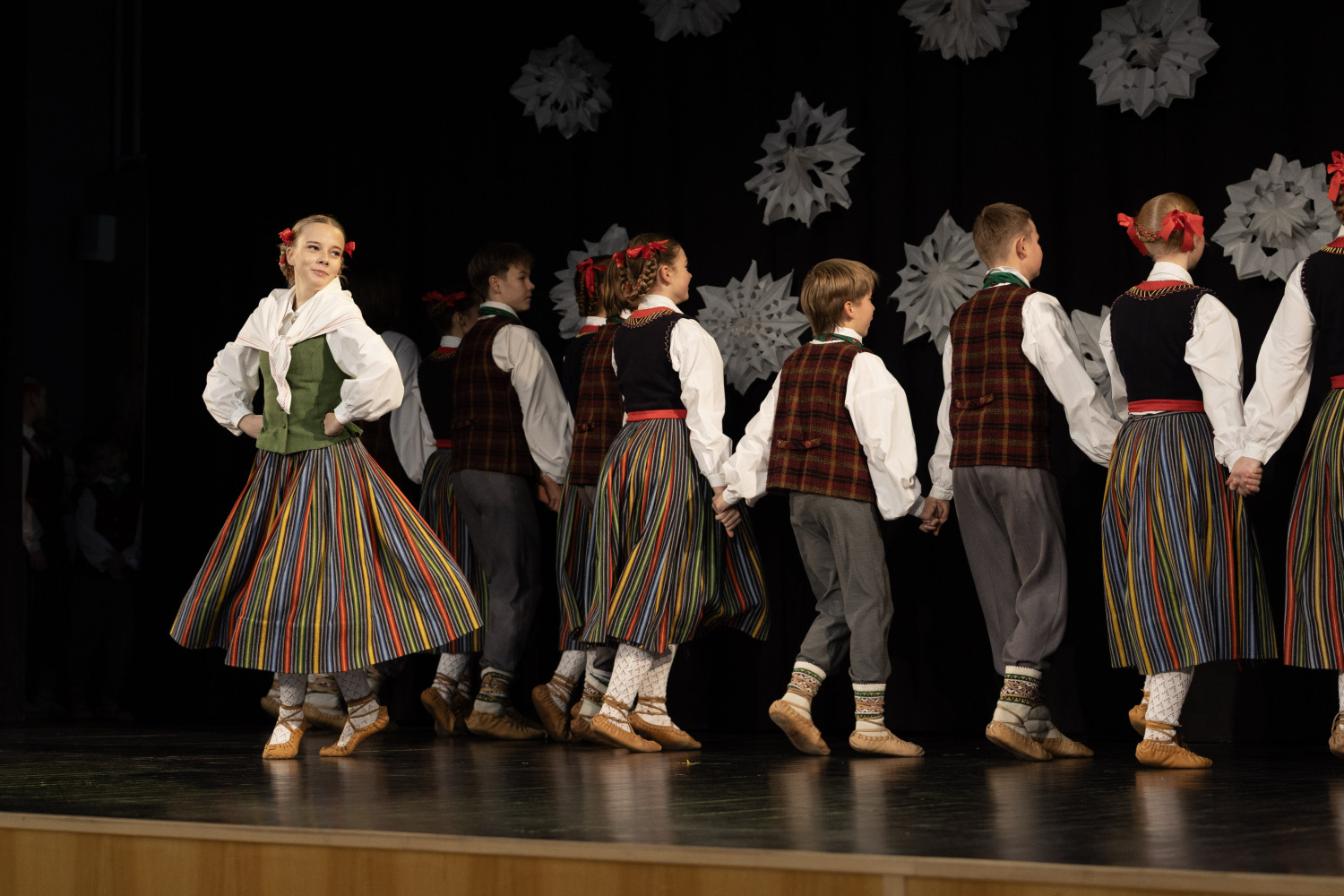 Ziemassvētku tirdziņš un sporta aktivitātes Ropažos