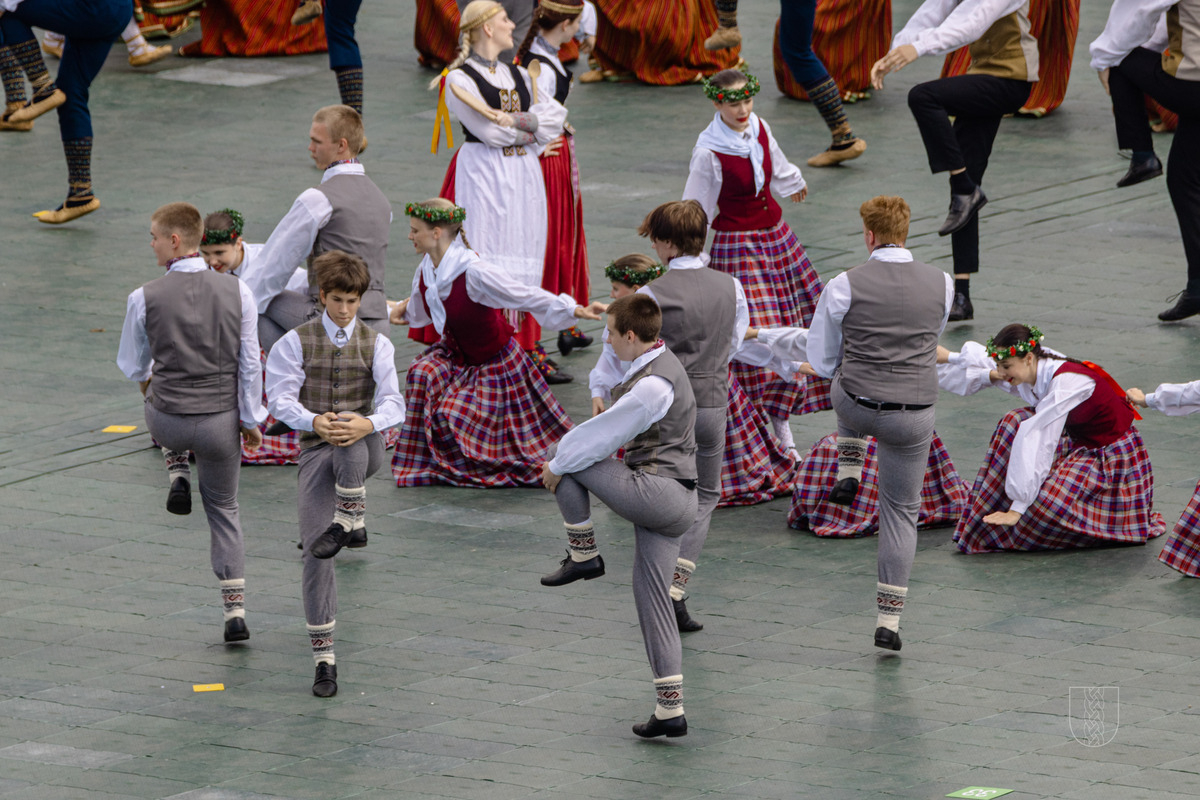 Es atvēru Laimas dārzu, XIII Skolēnu jaunatnes dziesmu un deju svētki, 12.07.25.