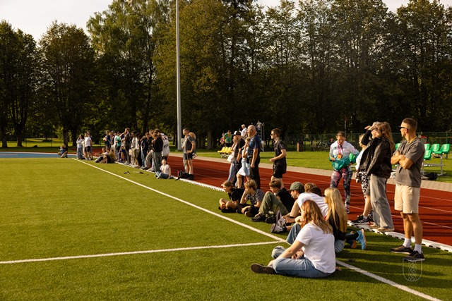 Ropažu stadiona svētki