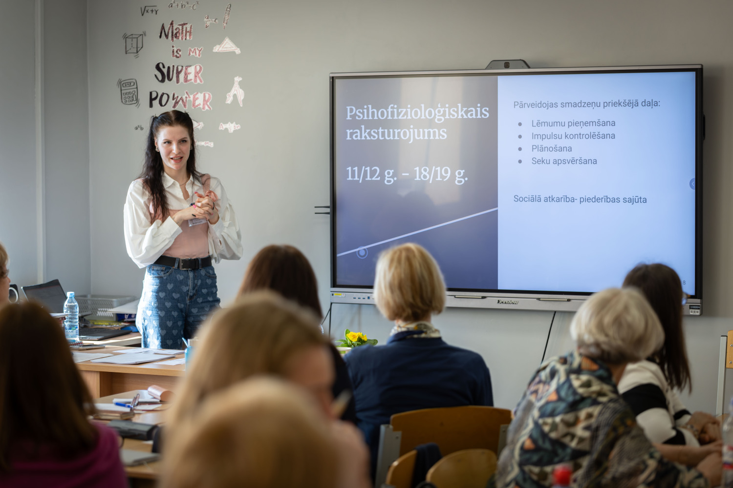 Ropažu novada pedagogu metodiskā diena, klase, klausītāji un runātājs