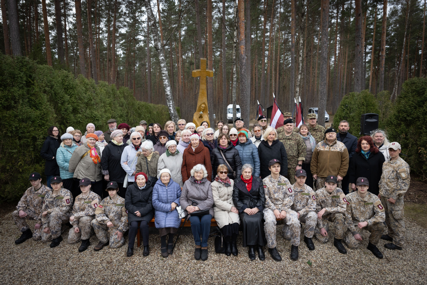 Represēto piemiņas diena Ulbrokas Meža kapsētā