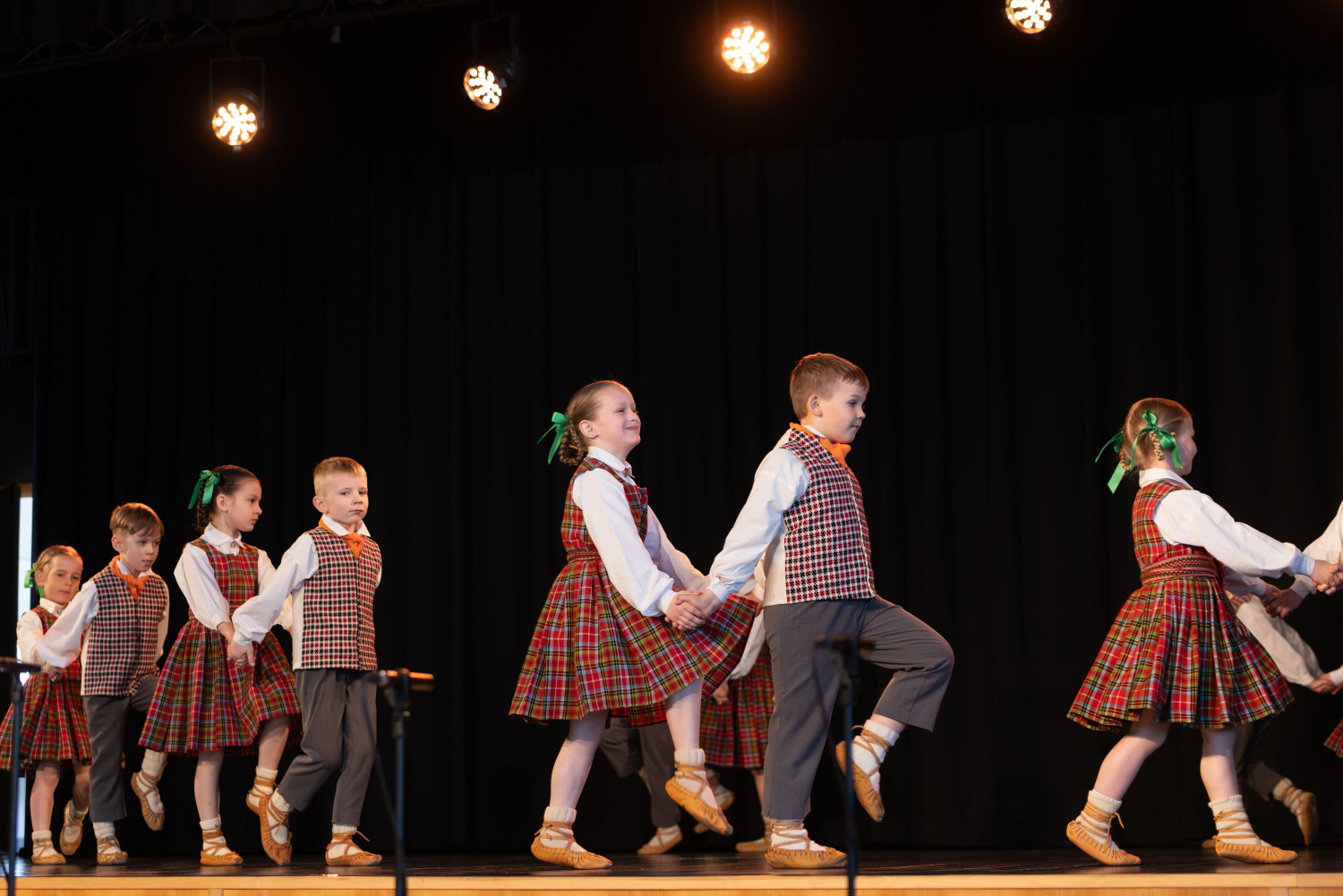 Ropažu novada pirmsskolu sadraudzības koncerts "Lai skan"