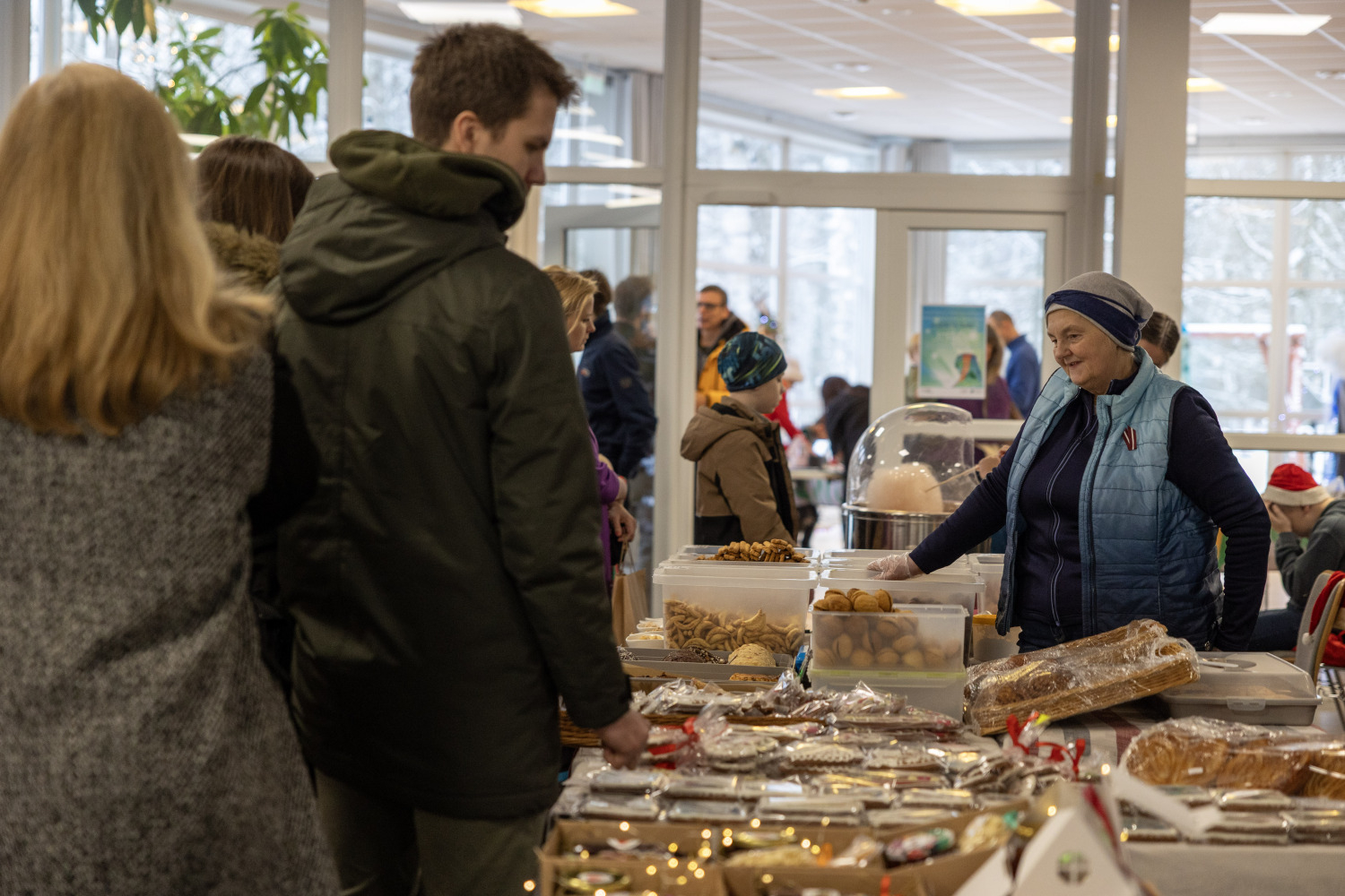 Ziemassvētku tirdziņš un sporta aktivitātes Ropažos