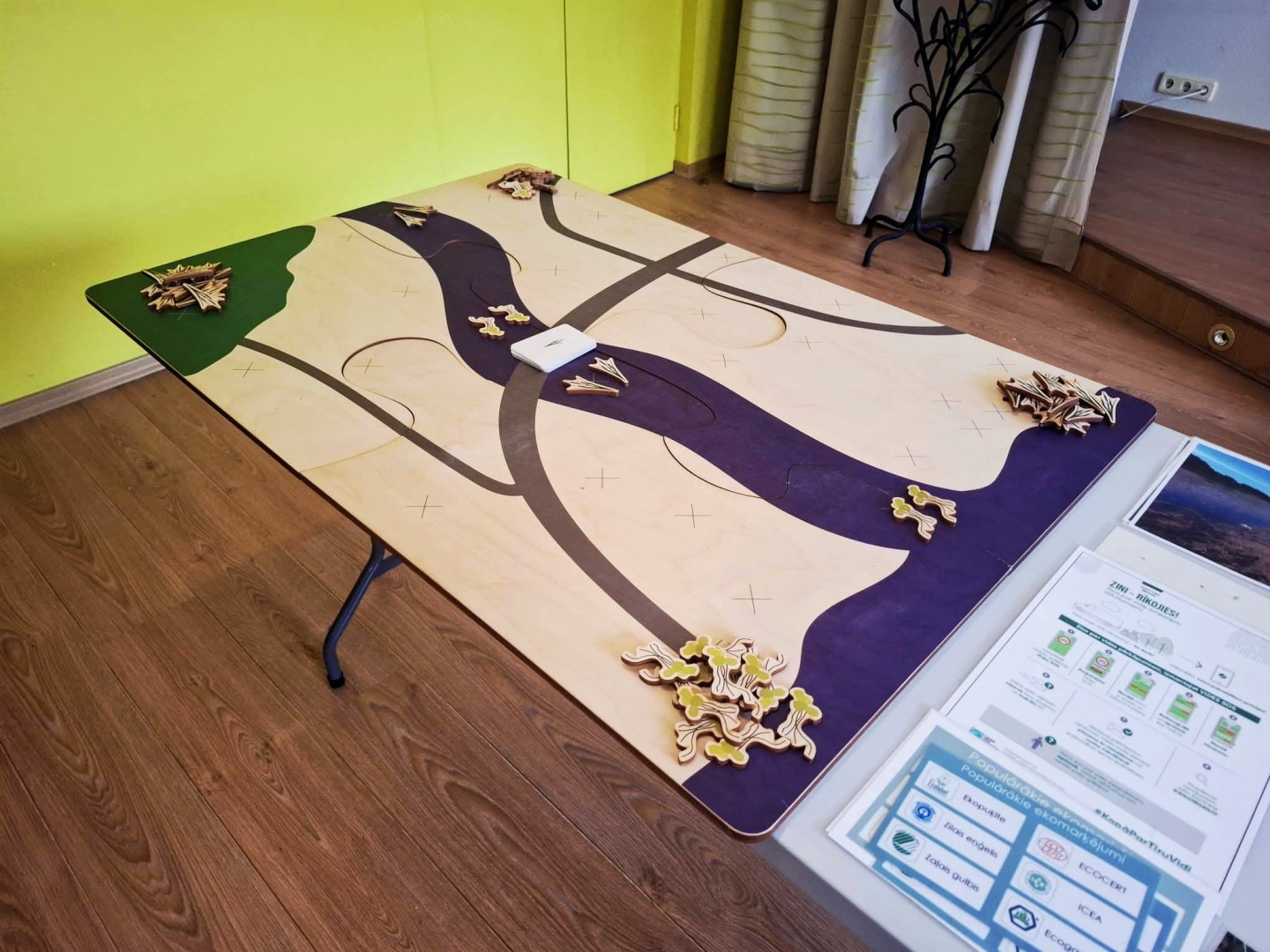 Latvijas Nacionālā dabas muzeja muzejpedagoģiskās izbraukuma nodarbība "Ūdens piesārņojums", afiša