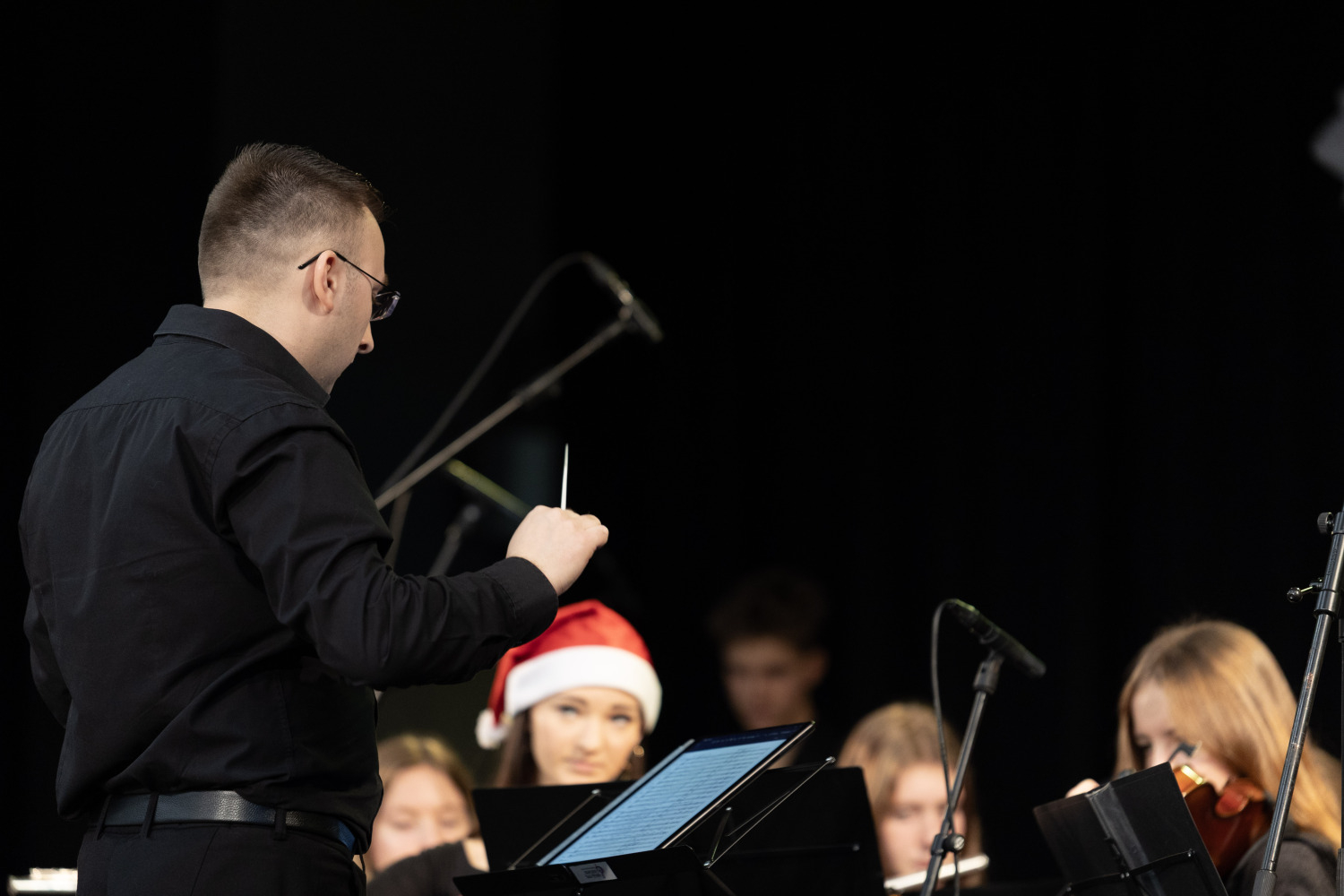 Ziemassvētku tirdziņš un sporta aktivitātes Ropažos