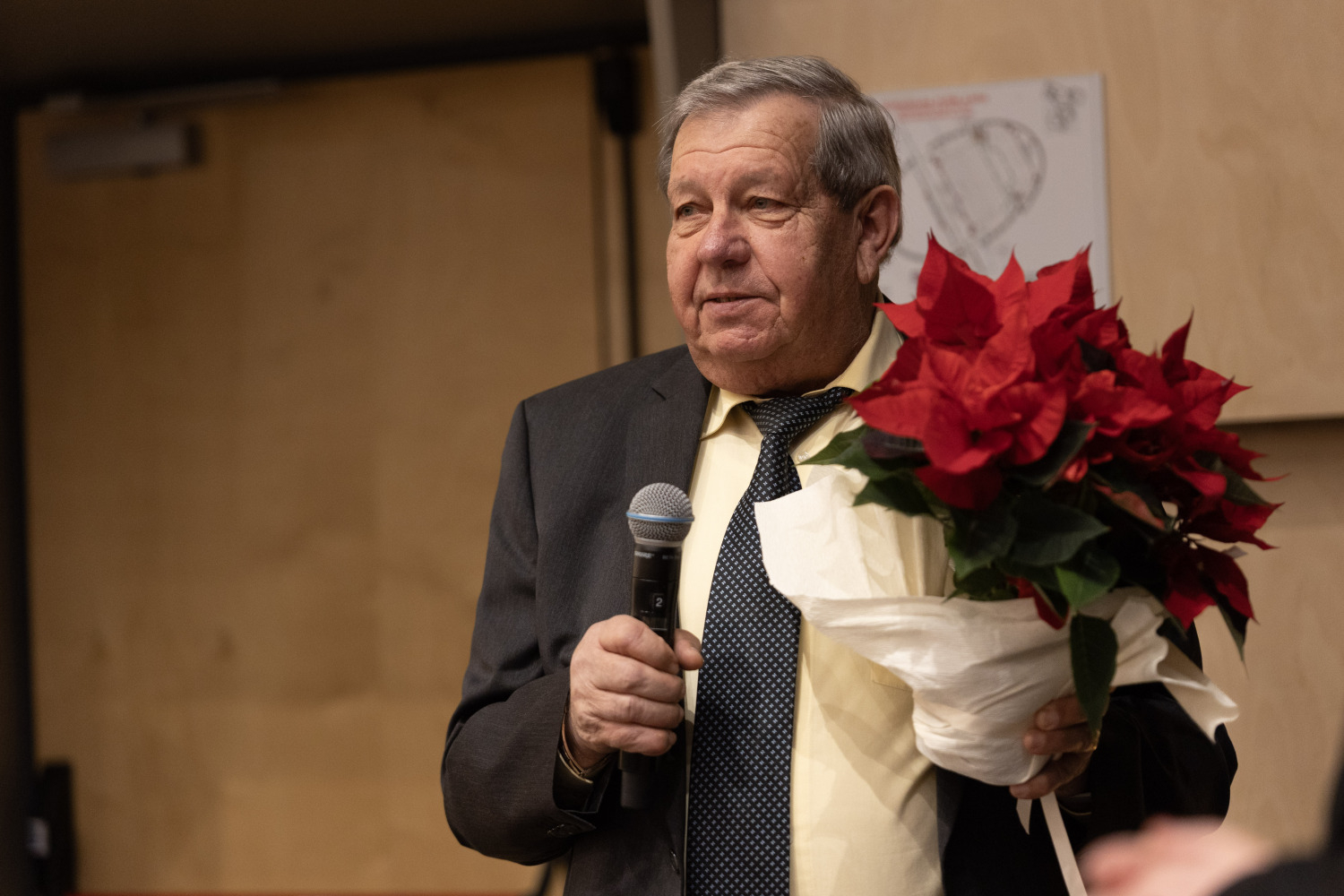 Ziemassvētku koncerts "Lūk, tādiem jābūt Ziemassvētkiem!" novada senioriem