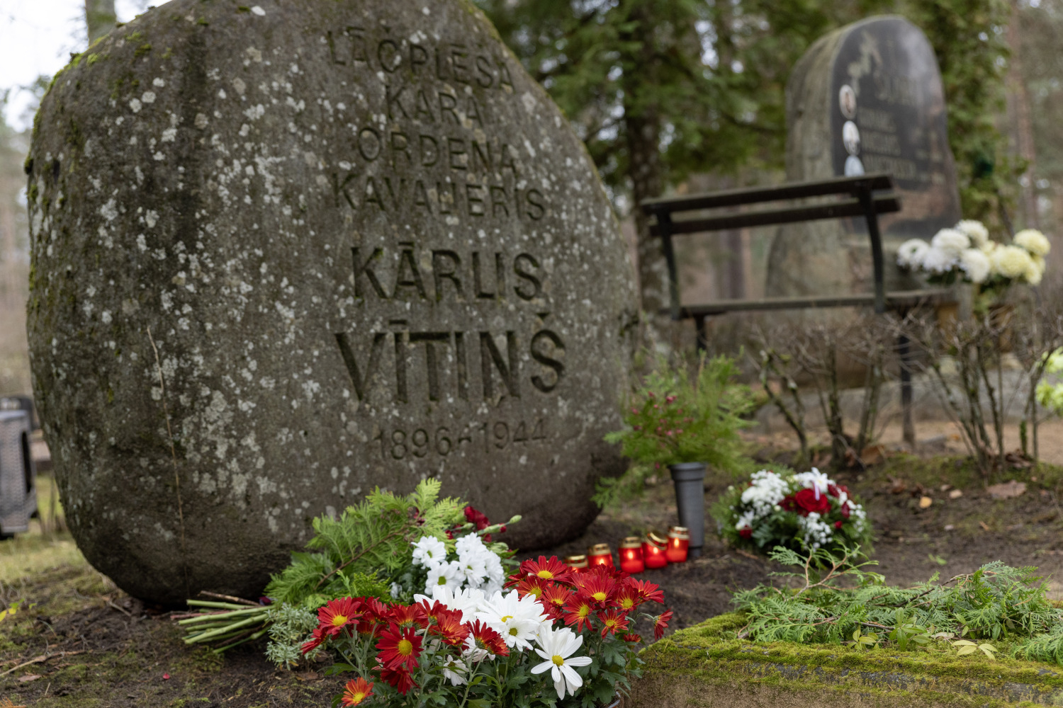 Priekšsēdētāja Signe Grūbe godina Lāčplēša kara ordeņa kavalierus