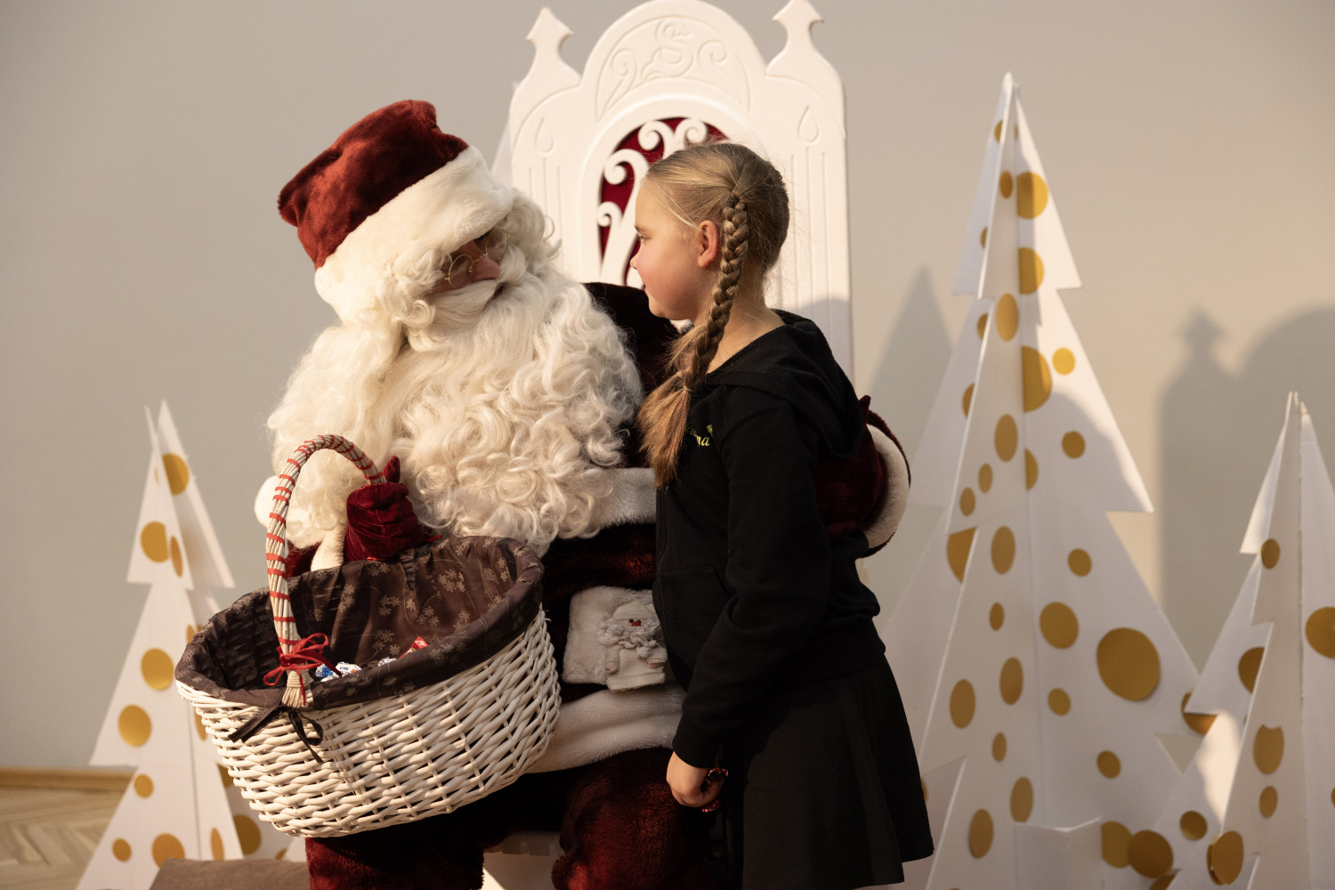 Ziemassvētku tirdziņš un sporta aktivitātes Ropažos