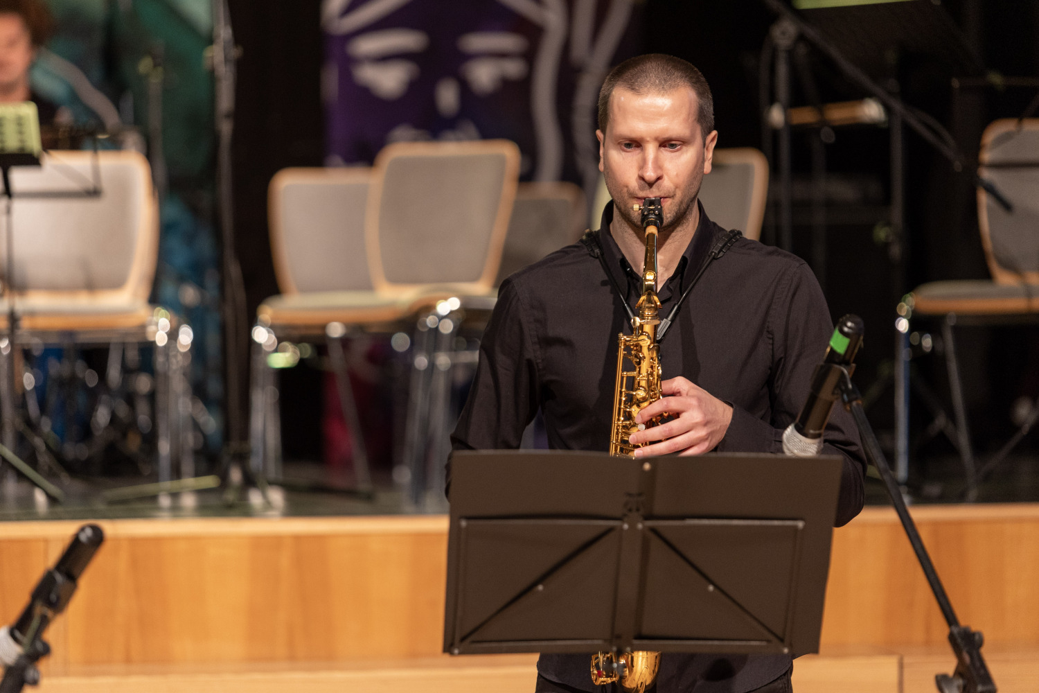  "Draugi vienas upes krastos" 