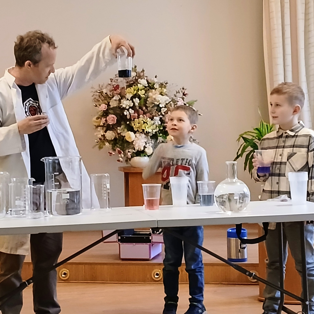 Vangažu pilsētas bibliotēkas Bērnu, jauniešu un vecāku žūrijas 2025. gada sezonas noslēgums