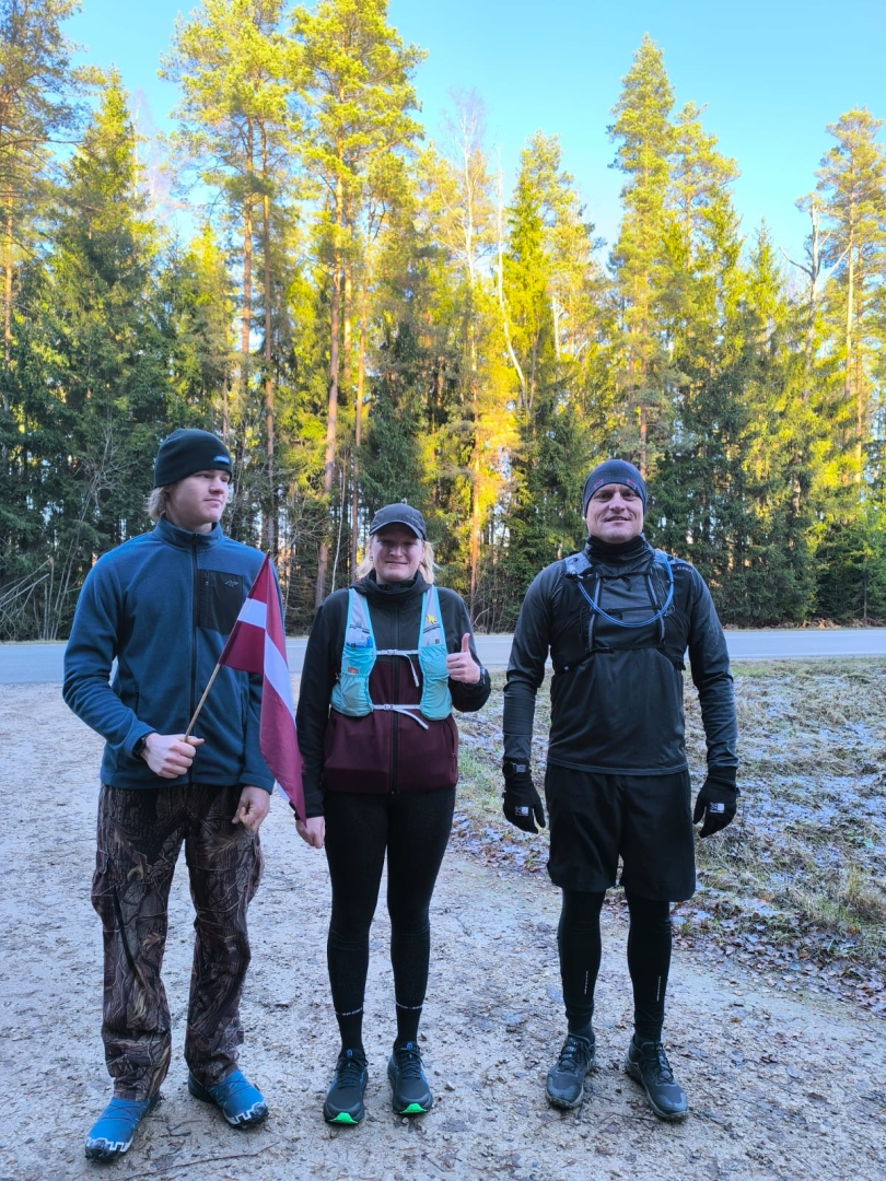 stafetes skrējiens “Ropaži skrien 107”