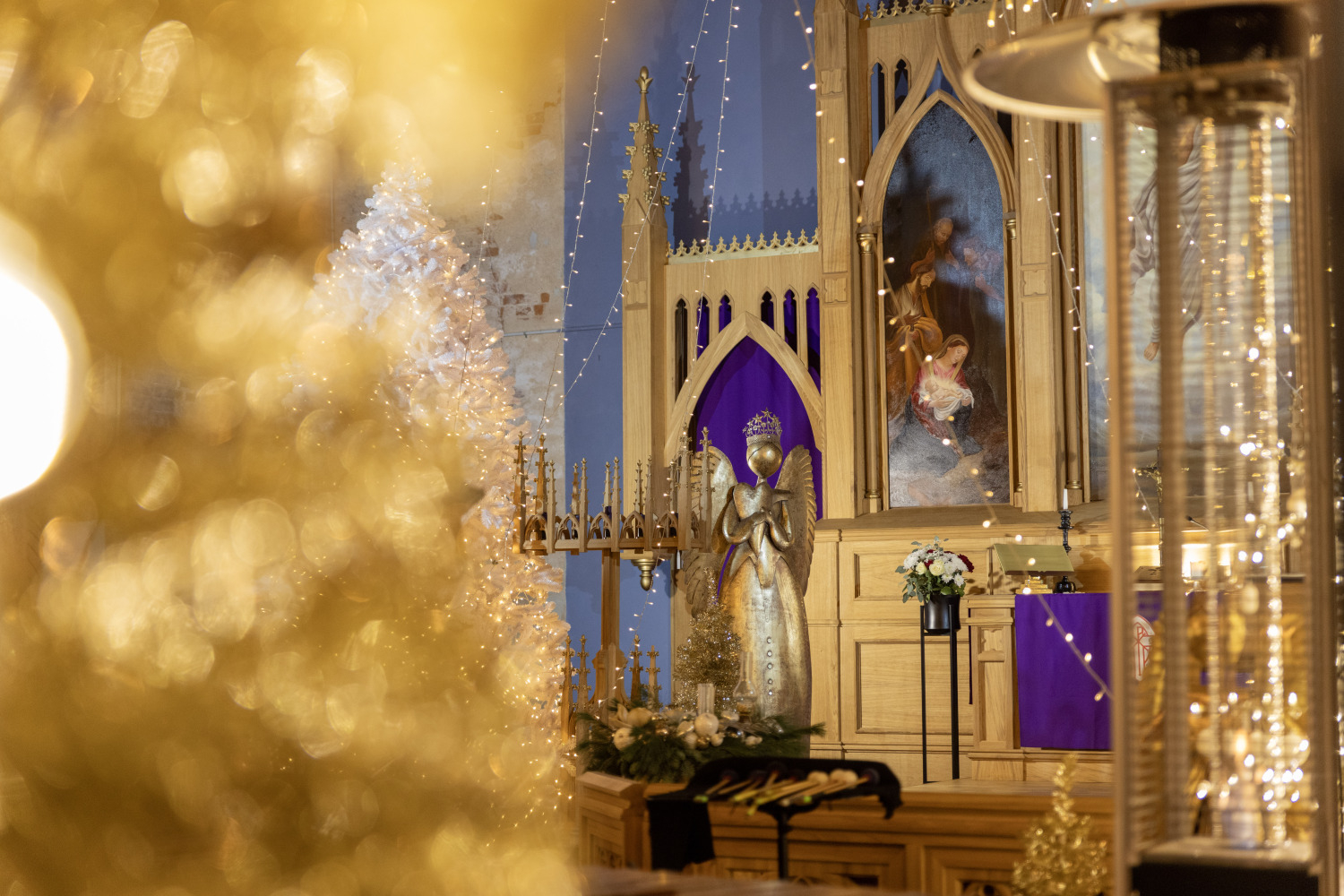 Gaismas dārzs Ropažu baznīcā