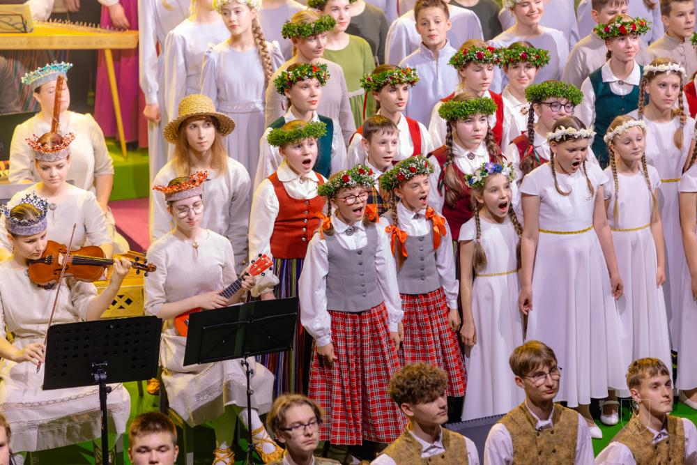 Tautas mūzikas koncerts "Dižā skaņrakstā" - 07.07.2025