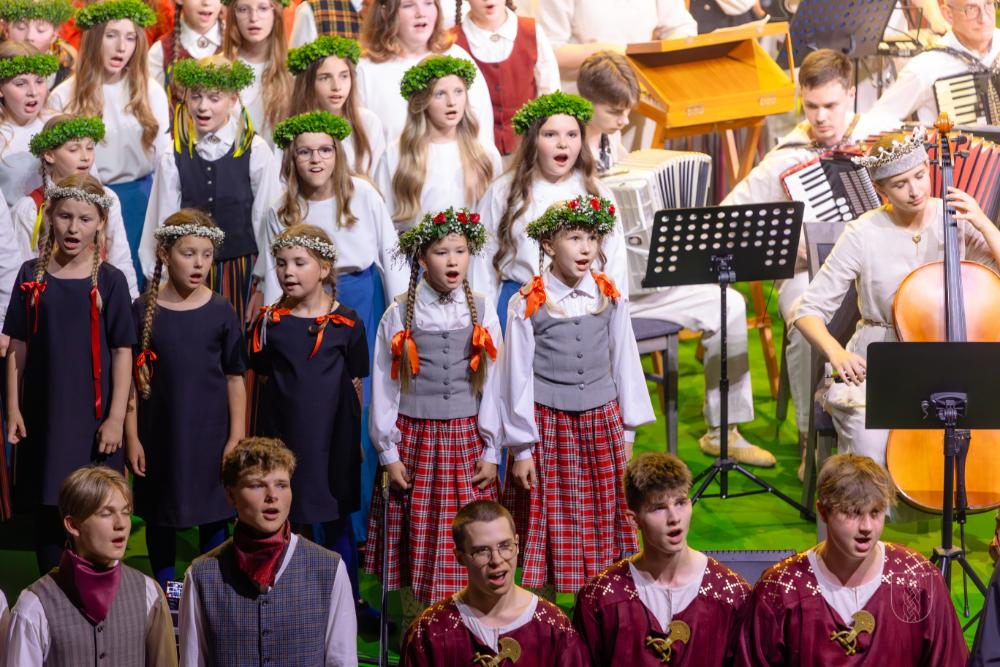 Tautas mūzikas koncerts "Dižā skaņrakstā" - 07.07.2025