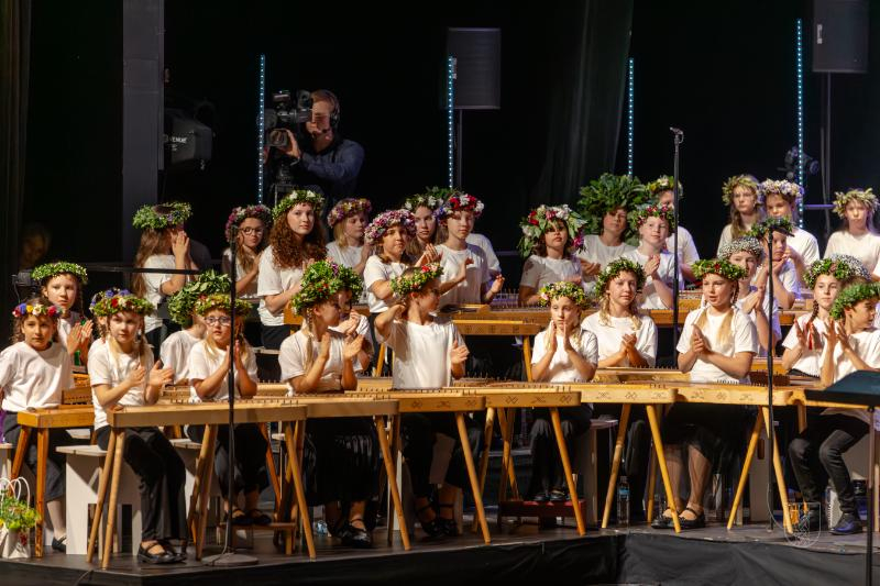 Kokļu mūzikas koncerts "DZĪSLOJUMS" 