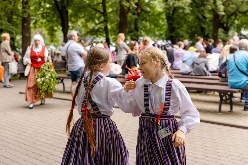 Svētki Vērmanes dārzā - Folkloras kopu programma