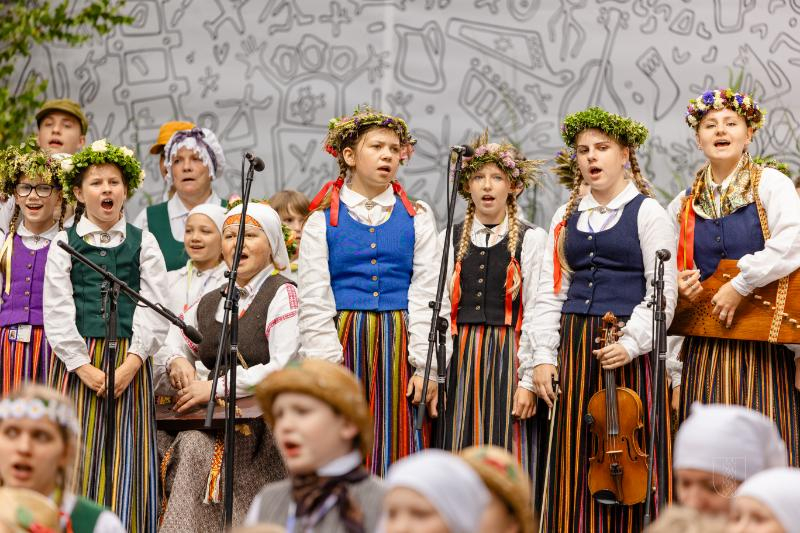 Svētki Vērmanes dārzā - Folkloras kopu programma