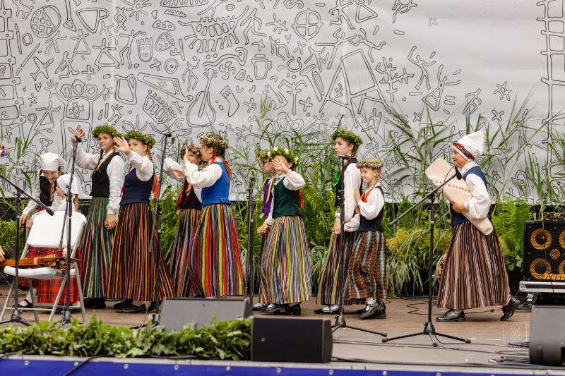 Svētki Vērmanes dārzā - Folkloras kopu programma