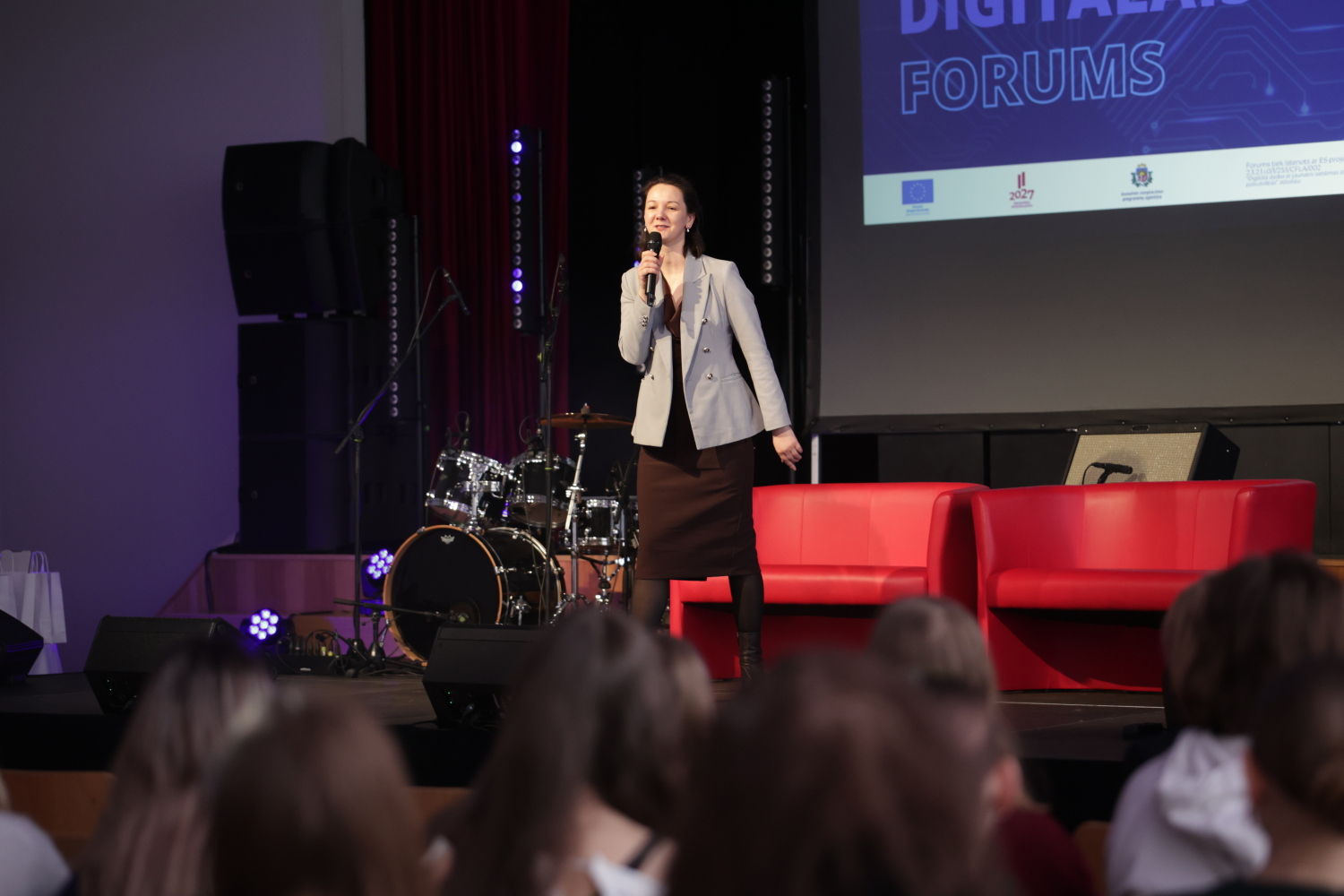 Pasniegtas "Ropažu novada Jauniešu gada balvas"