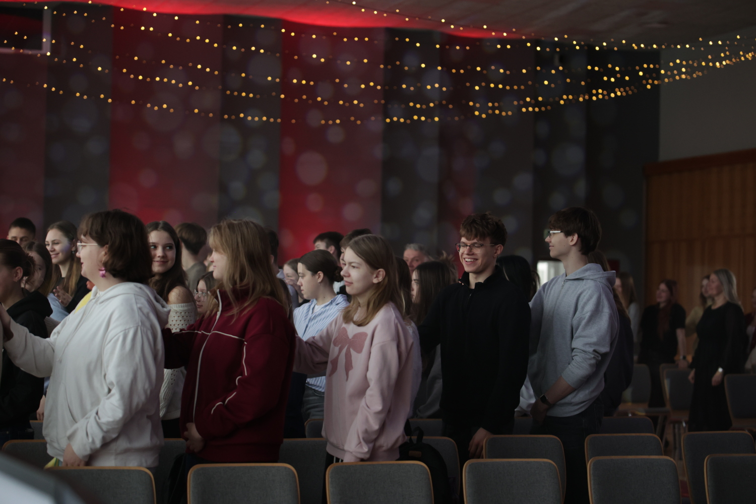 Pasniegtas "Ropažu novada Jauniešu gada balvas"