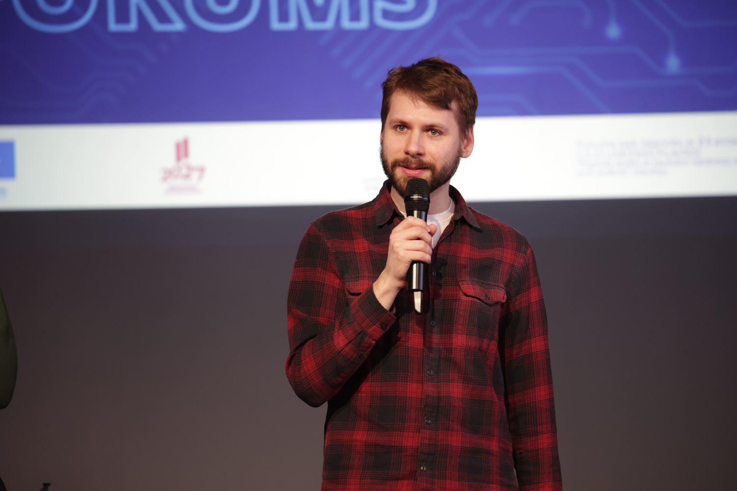 Pasniegtas "Ropažu novada Jauniešu gada balvas"