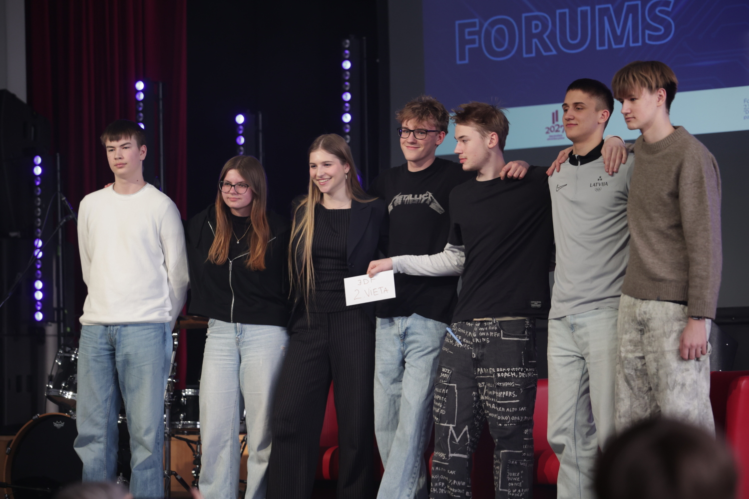 Pasniegtas "Ropažu novada Jauniešu gada balvas"