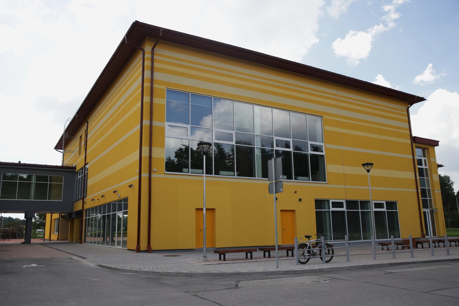 Ulbrokas vidusskolas piebūve