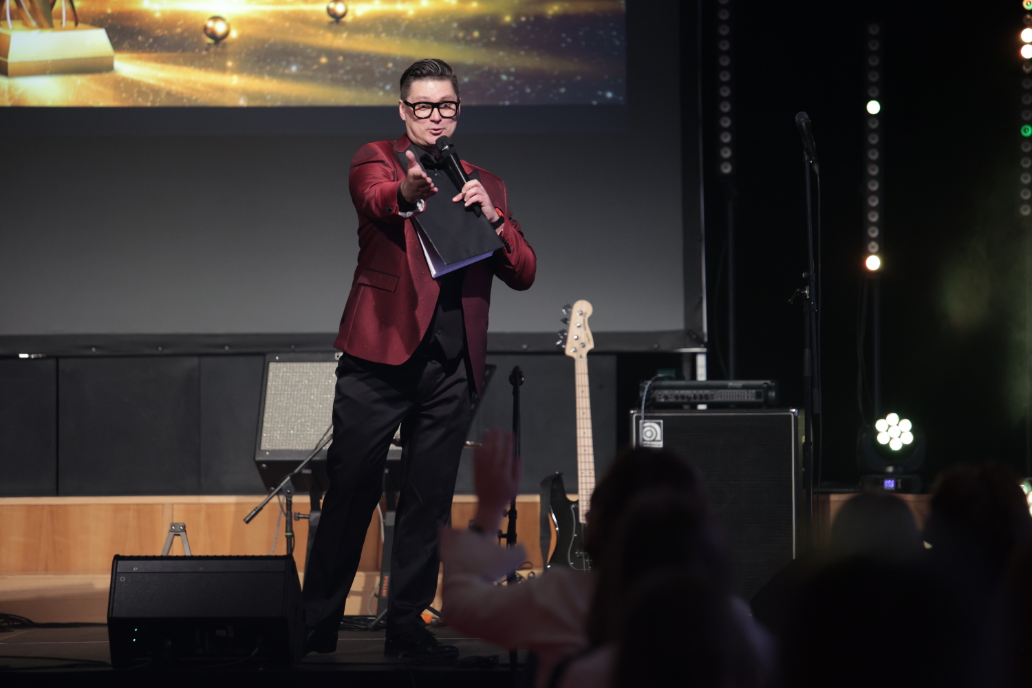 Pasniegtas "Ropažu novada Jauniešu gada balvas"