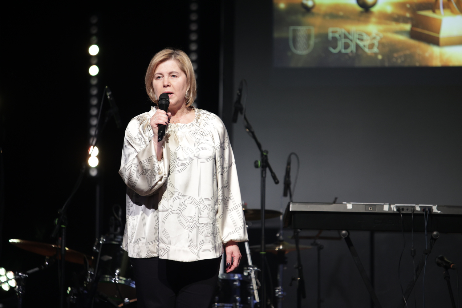 Pasniegtas "Ropažu novada Jauniešu gada balvas"