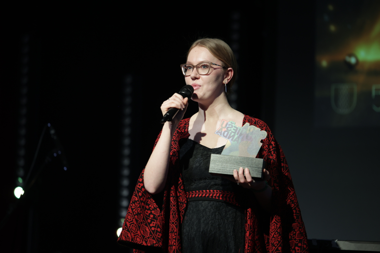 Pasniegtas "Ropažu novada Jauniešu gada balvas"