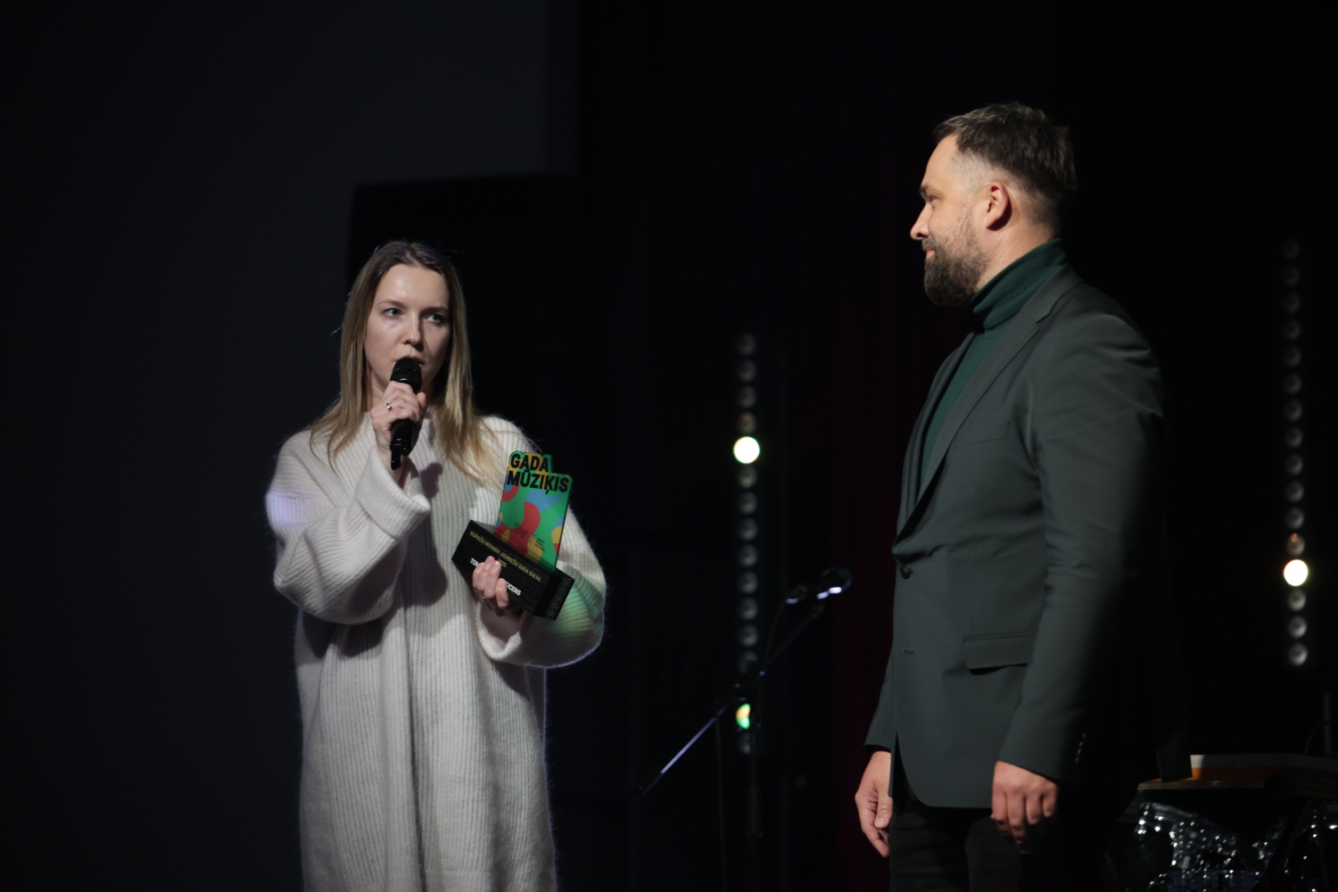 Pasniegtas "Ropažu novada Jauniešu gada balvas"