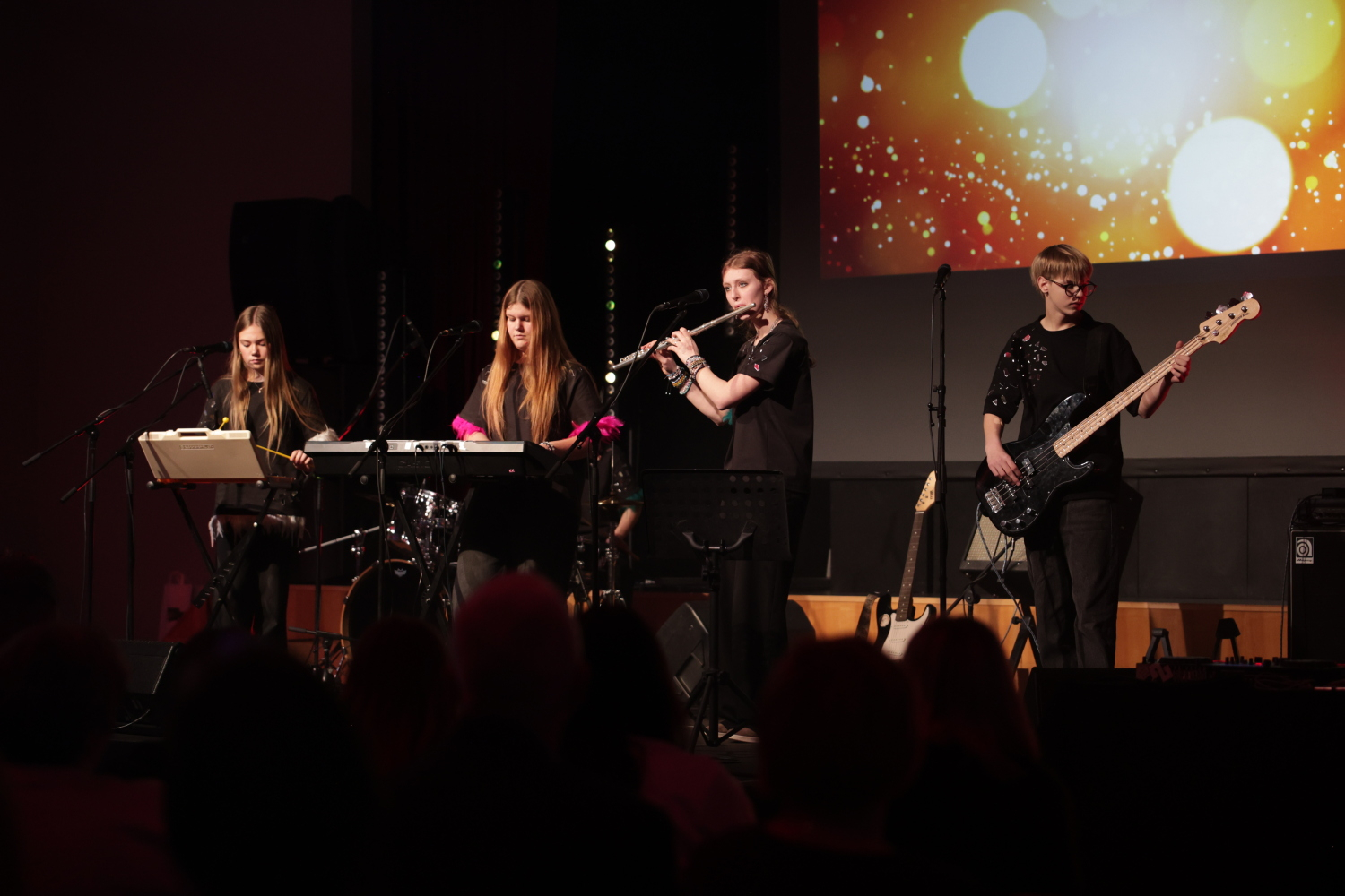 Pasniegtas "Ropažu novada Jauniešu gada balvas"