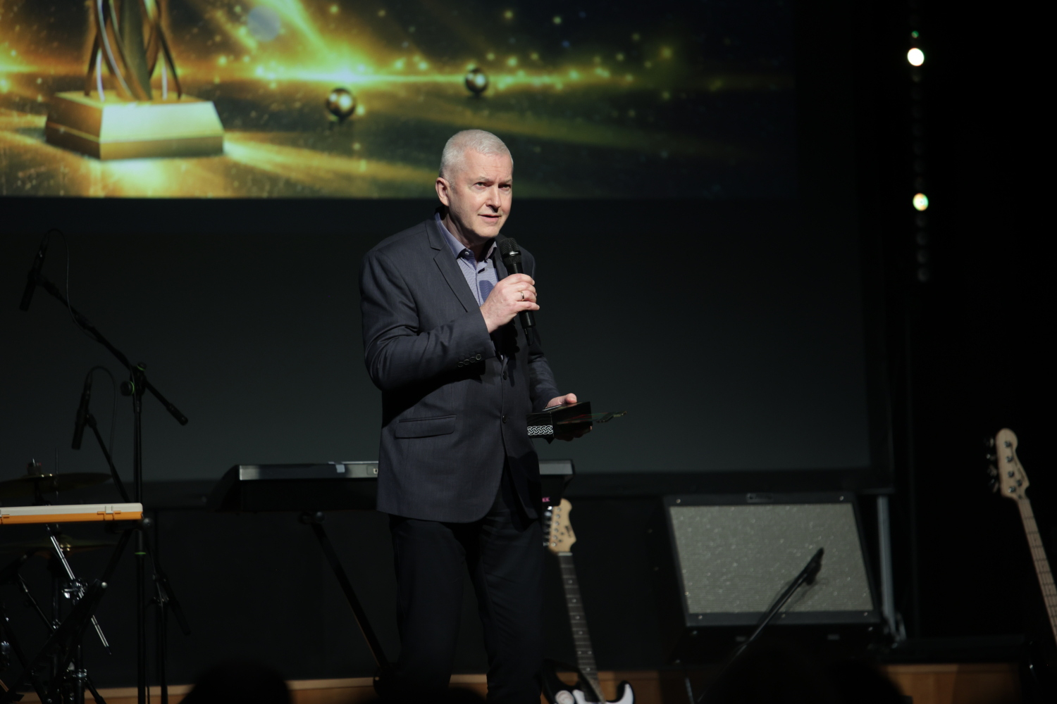 Pasniegtas "Ropažu novada Jauniešu gada balvas"