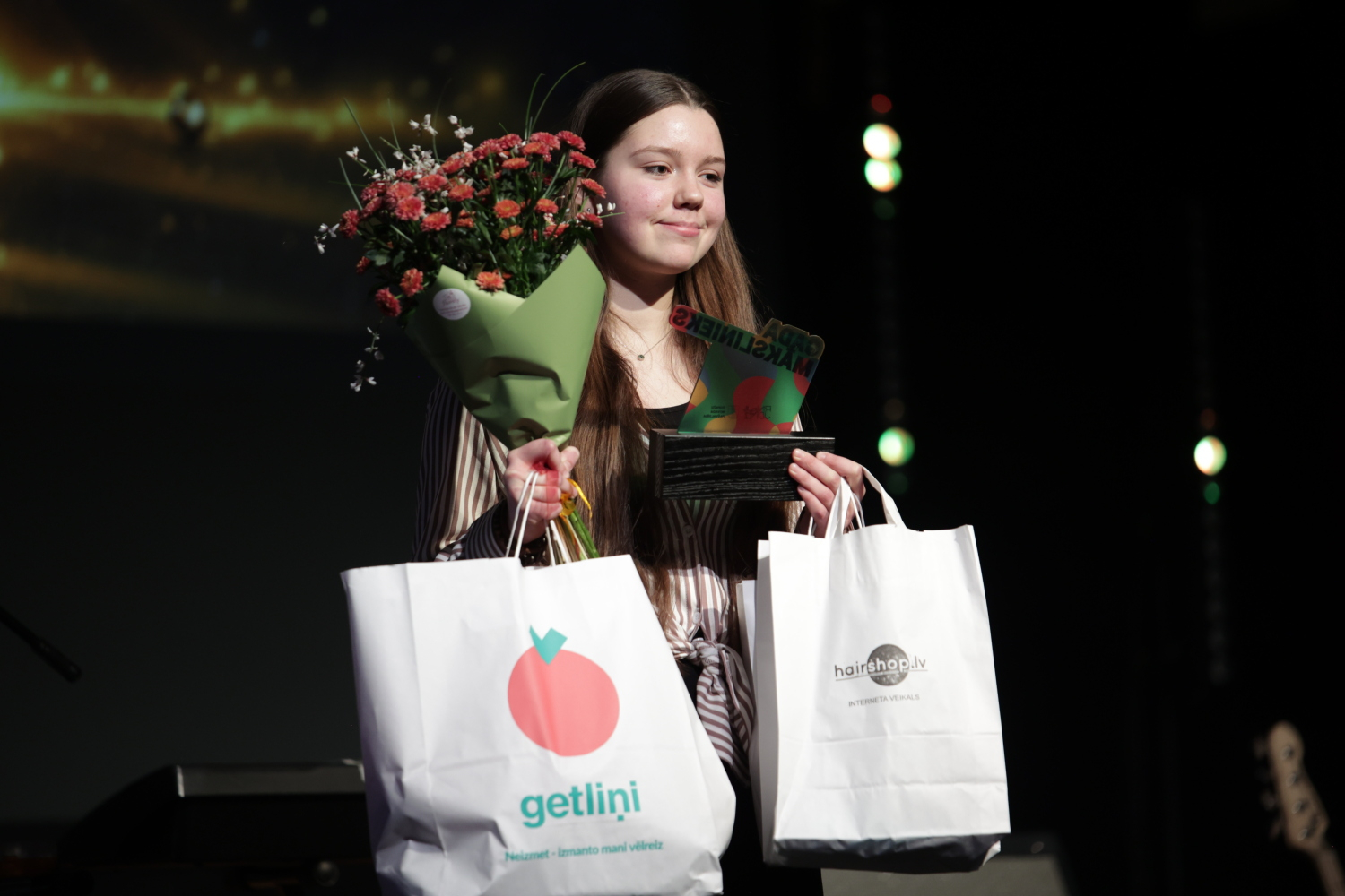 Pasniegtas "Ropažu novada Jauniešu gada balvas"