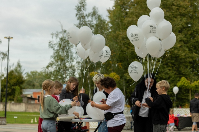tēva diena