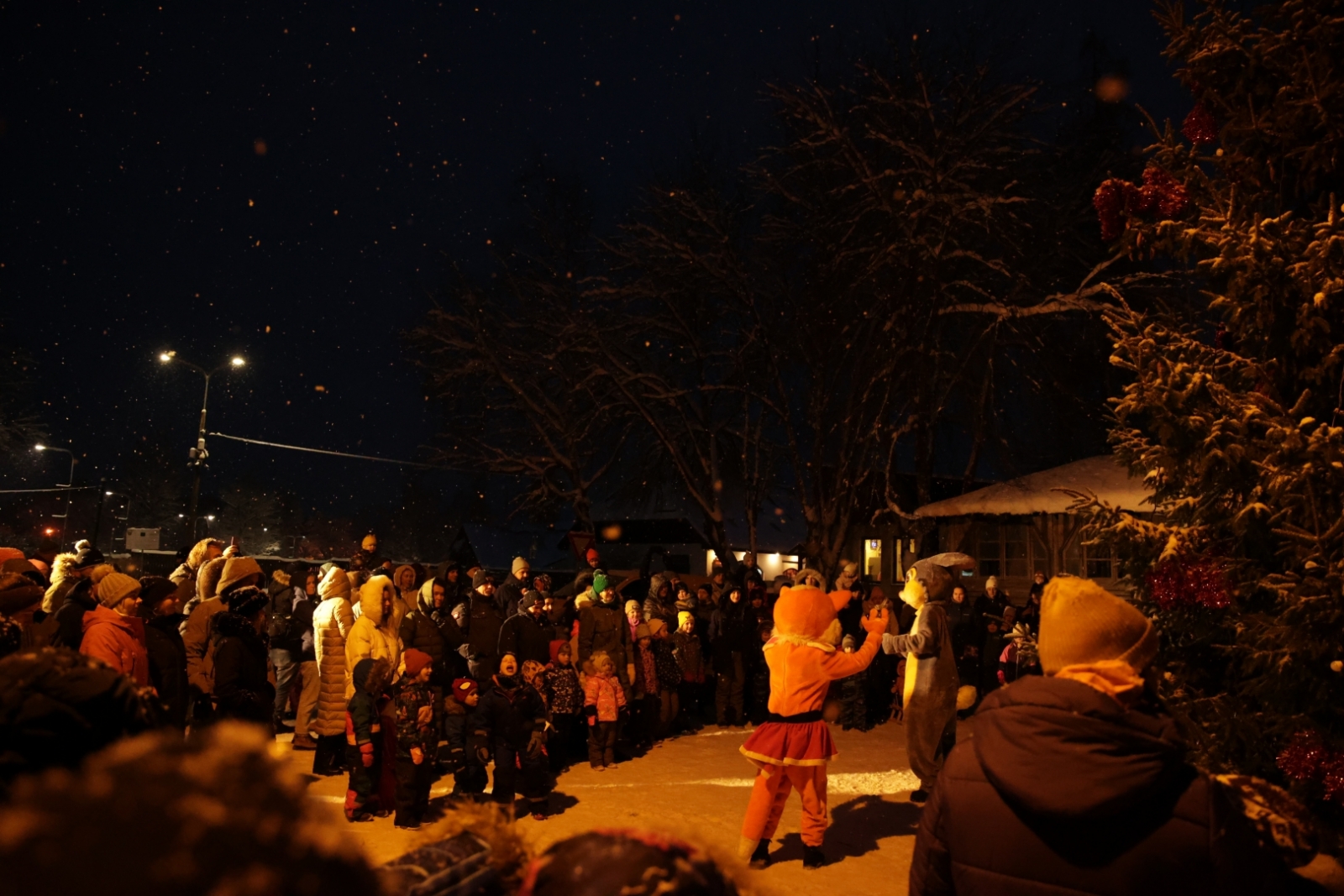 Ziemassvētku eglītes iedegšana Ropažos, 03.12.2023.