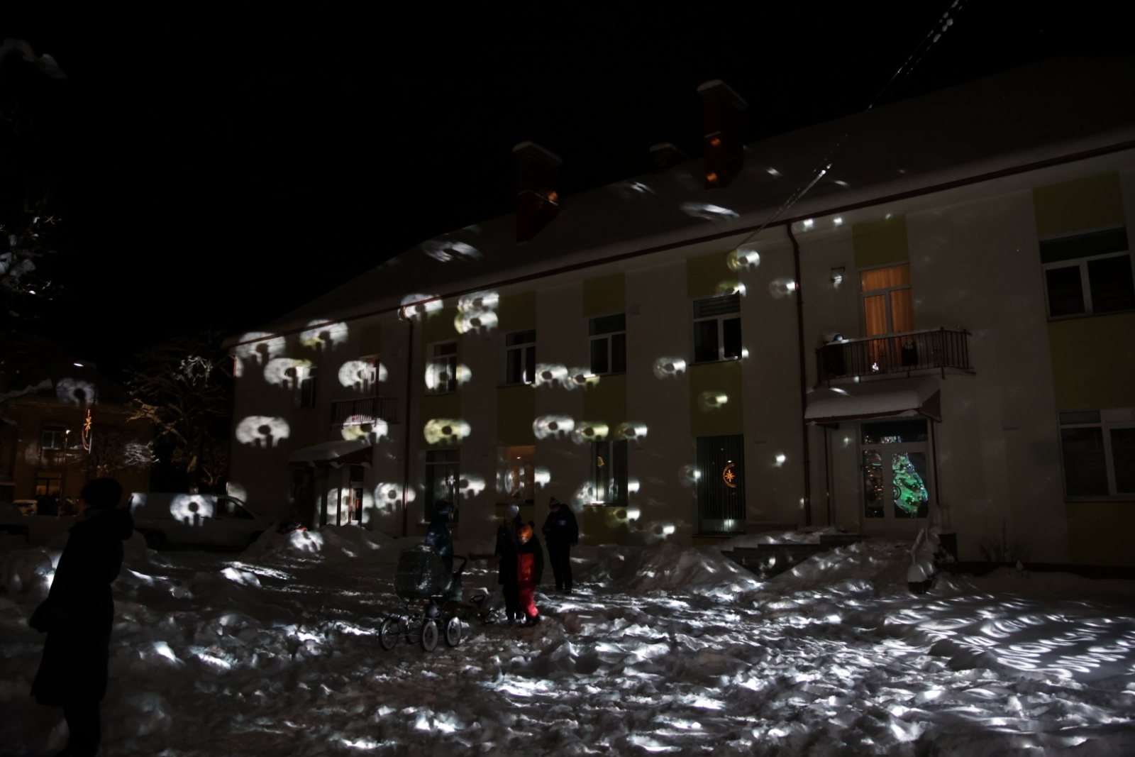 Gaismiņu iedegšana Vangažu pilsētas Ziemassvētku eglītē, 04.12.2023.