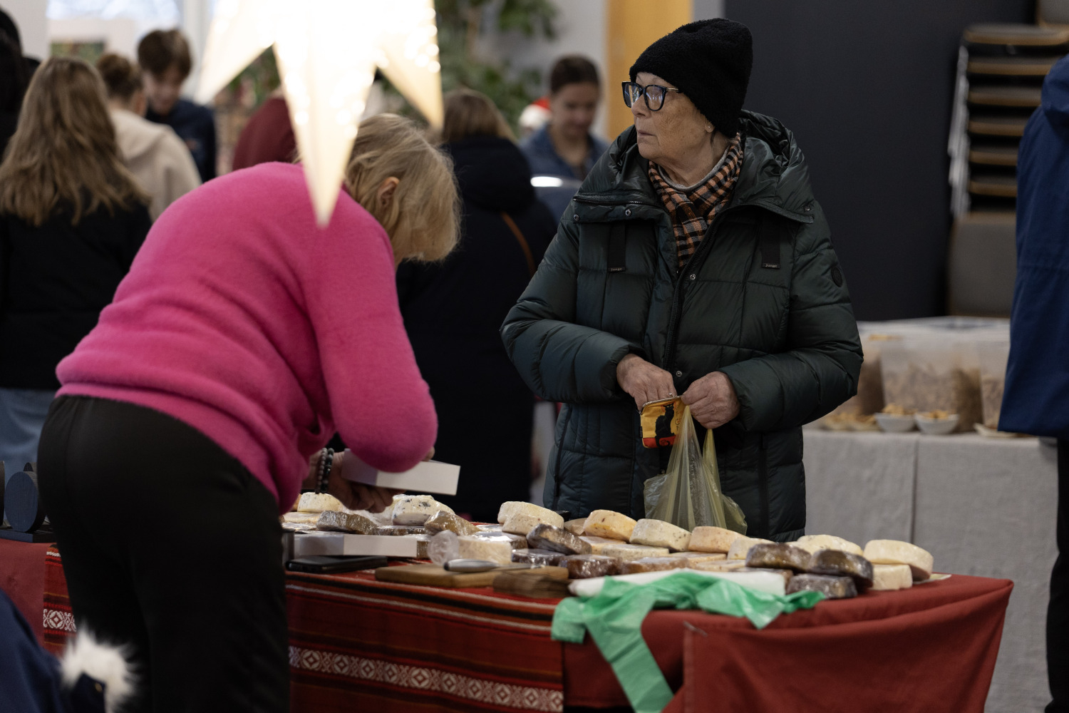Ziemassvētku tirdziņš un sporta aktivitātes Ropažos
