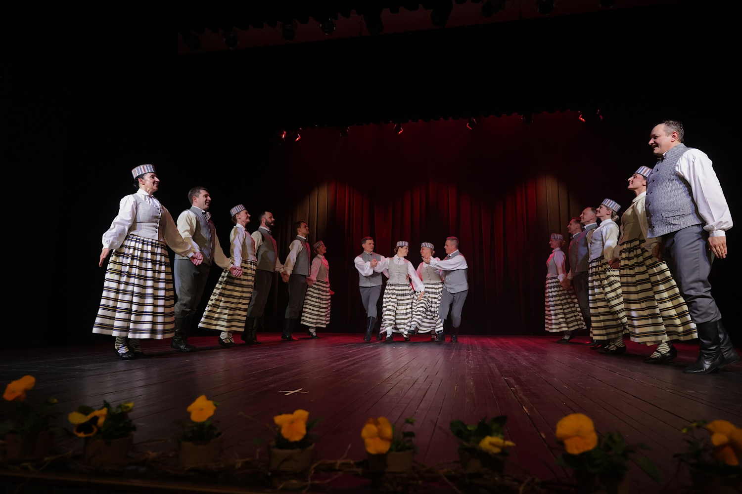 Koncerts "Sadancošana Berģos"