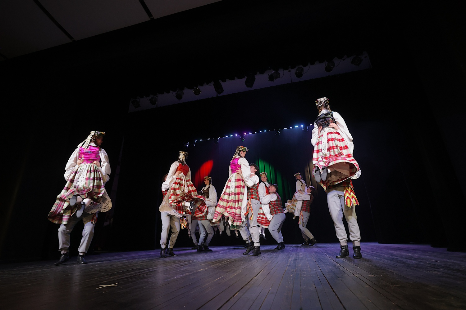 Koncerts "Sadancošana Berģos"