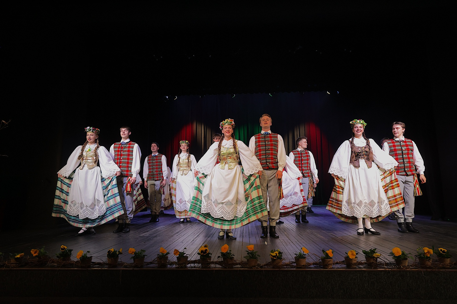 Koncerts "Sadancošana Berģos"